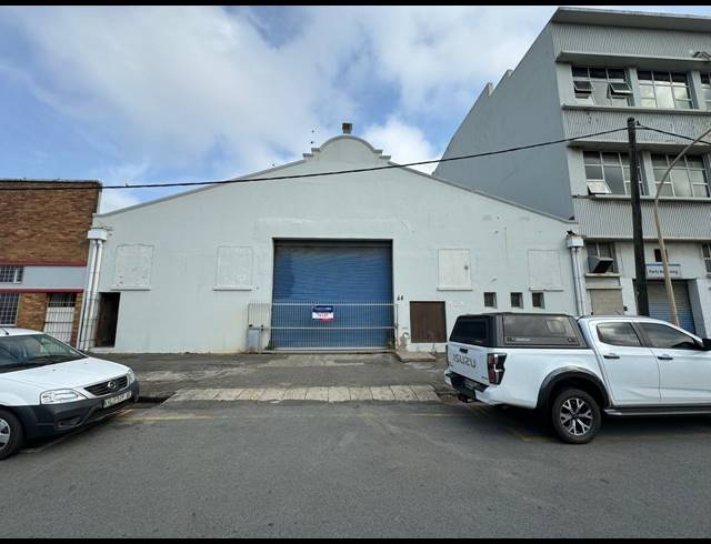 600M² WAREHOUSE FOR SALE IN EAST LONDON CENTRAL